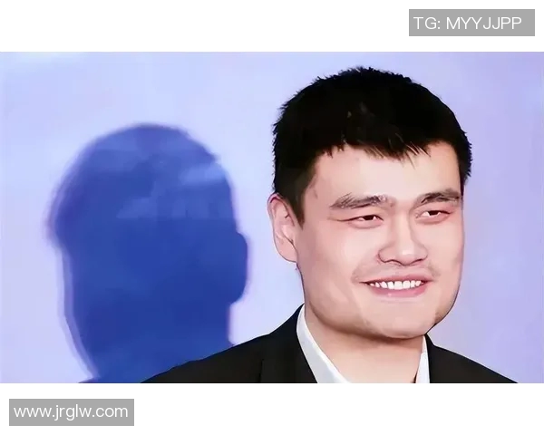 姚明蓝色球衣的传奇故事与篮球文化的深远影响 姚明蓝色球衣的传奇故事与篮球文化的深远影响