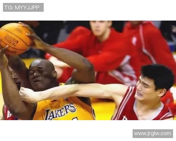 姚明：从篮球巨星到全民偶像的传奇之路与影响力解析